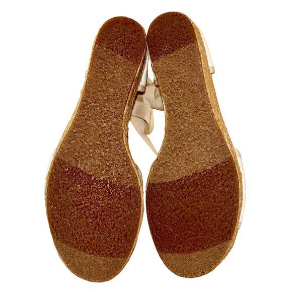 UGG Amell Womens Wedge Sandals 8 Beige Canvas Espadrille Ankle Wrap Zip Cork EUC - Picture 9 of 11